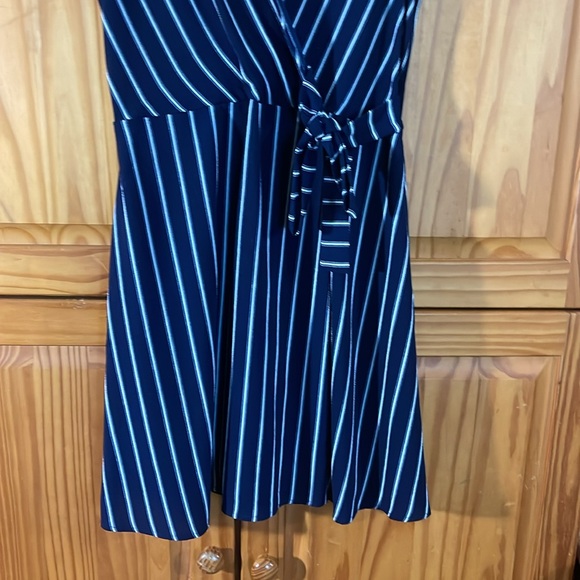 Mini dress - Picture 3 of 3